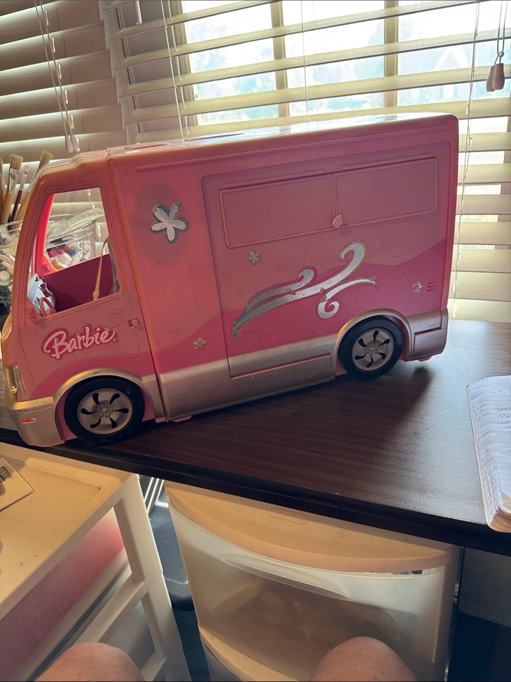 2006 Barbie Hot Tub Party Bus